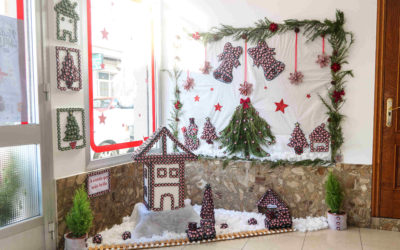 O Concurso de Escaparates de Nadal de Melide convida un ano máis ao comercio local a decorar os seus establecementos con motivos propios das datas