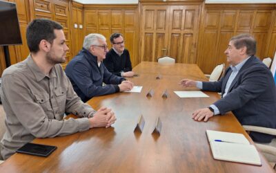 O alcalde de Melide trasládalle as reivindidacións do Goberno local en materia de infraestruturas ao subdelegado do Goberno da Coruña